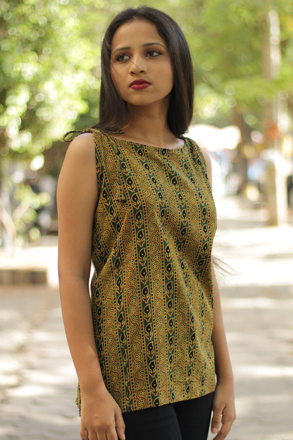 Chanchal | Dori Top | Green & Yellow Abstract Stripes Ajrakh
