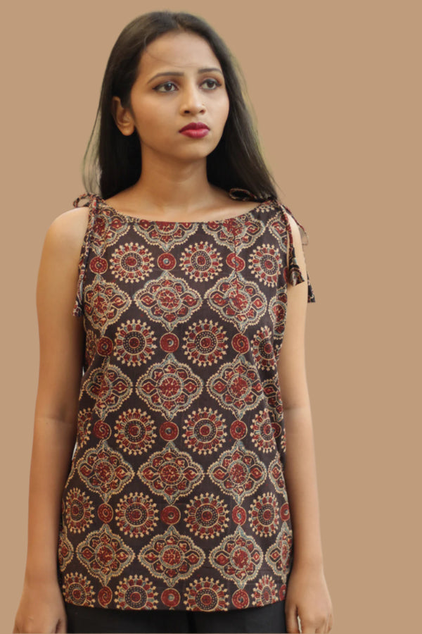 Chanchal | Dori Top | Noir Floral Hexagon Ajrakh