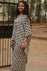 Taarini | Modal Silk Kaftan Top | Beige Hexagon