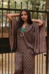 Taarini | Modal Silk Kaftan Top | Tan Hexagon