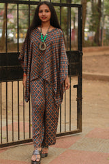 Taarini | Modal Silk Kaftan Top | Tan Hexagon