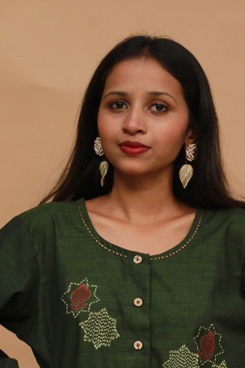 Sadhvi | Ceramic Earrings | Off white Flower & Green Leaf
