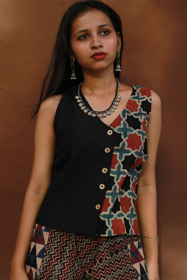 Front Buttoned Vest | Cotton | Noir Shatkon Ajrakh