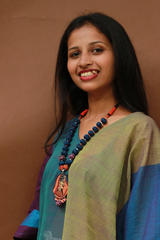 Rangili | Chindi beads necklace | Blue Handpainted Pendant