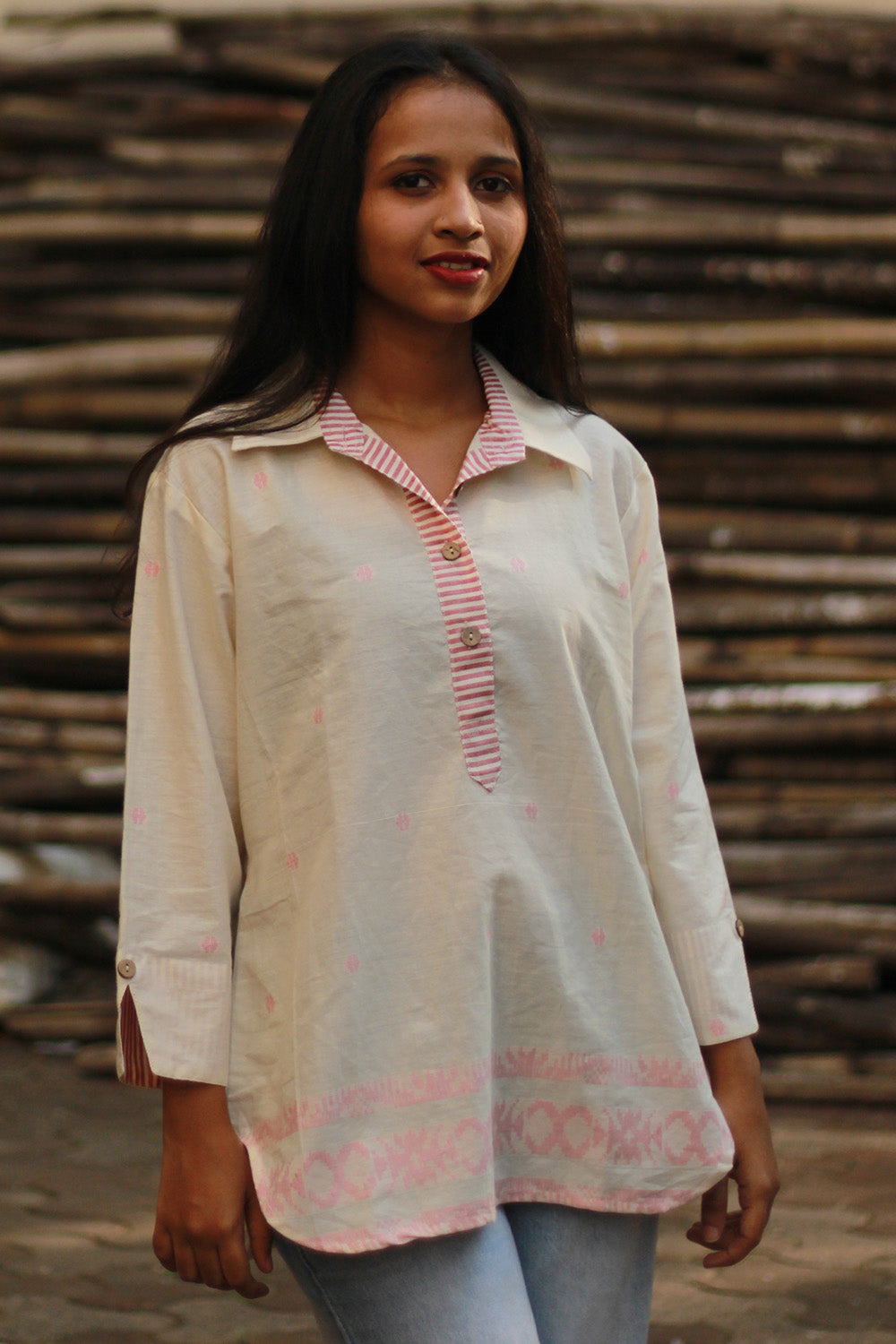 Madhura | Tunic | White and Peach Jamdani