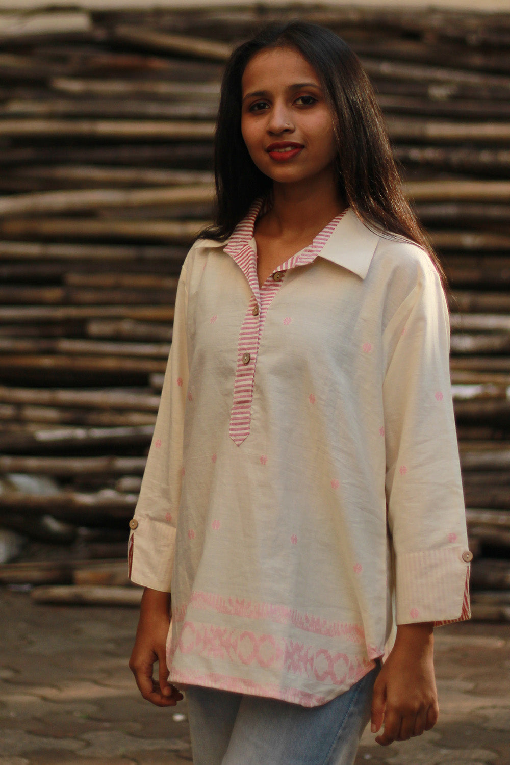 Madhura | Tunic | White and Peach Jamdani