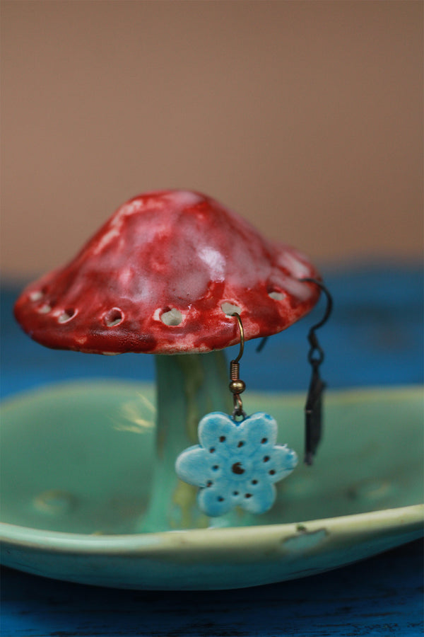 Mrudgandh | Ceramic Earring Holder Mushroom
