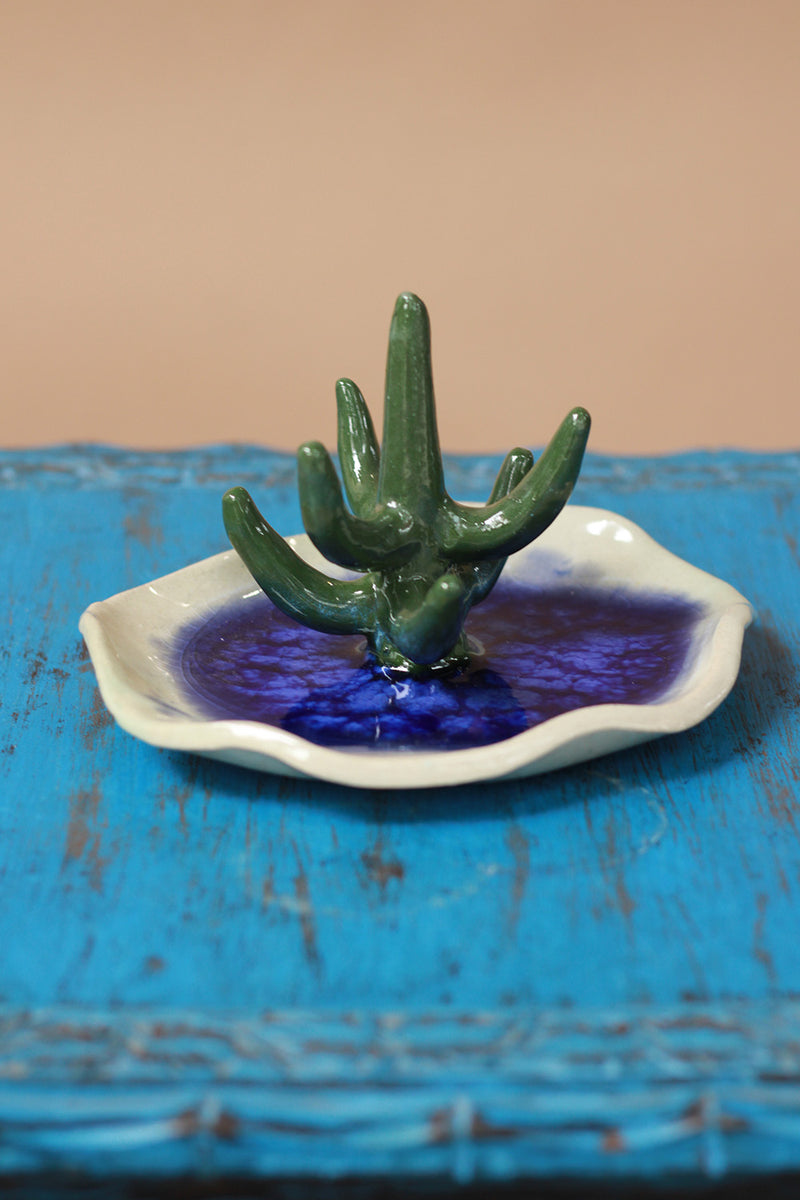 Mrudgandh | Ceramic Ring Holder Indigo Crackle Glaze