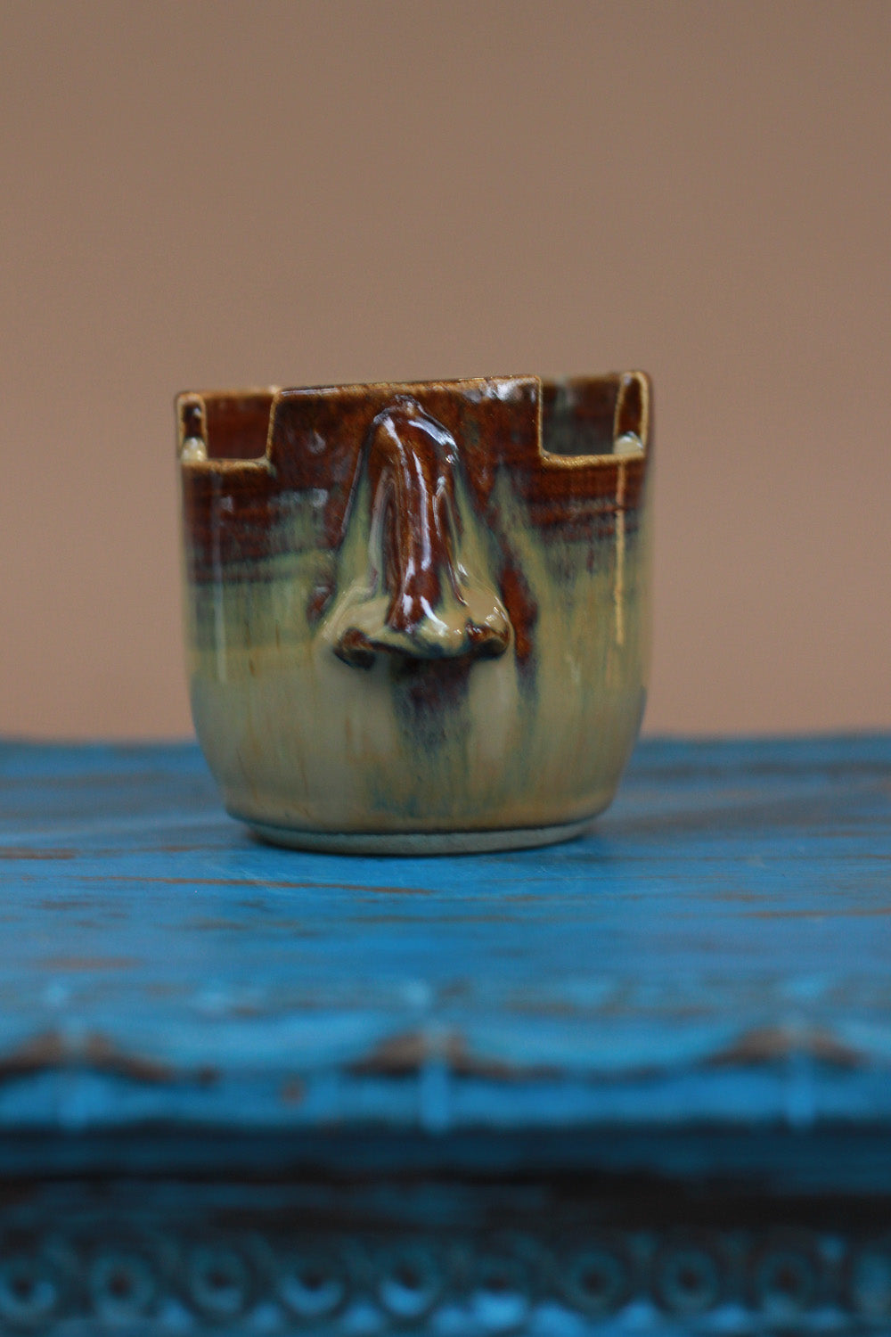 Mrudgandh | Ceramic Specs Holder