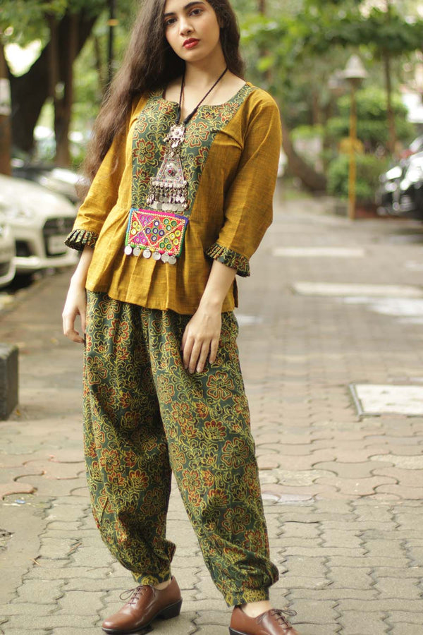 Afsana | Co-Ord Set with Mirrorwork | Ajrakh-Lime