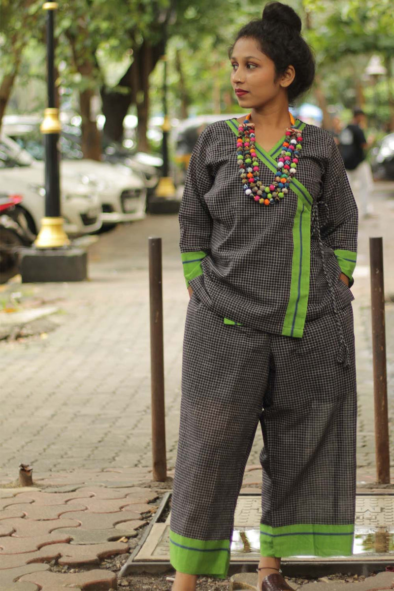Vasundhara Syahi | Patteda Aanchu Co-Ord Set | Popat