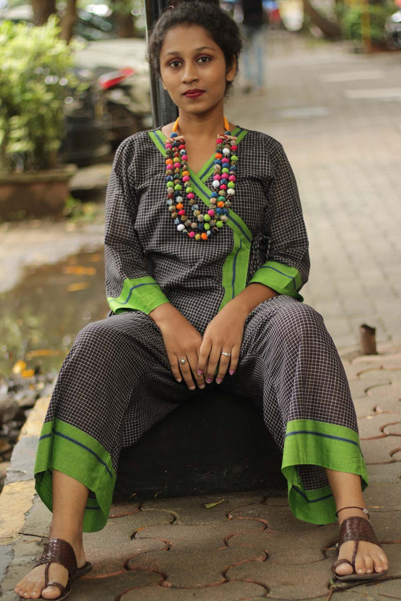 Vasundhara Syahi | Patteda Aanchu Co-Ord Set | Popat