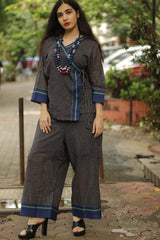 Vasundhara Syahi | Patteda Aanchu Co-Ord Set | Cobalt