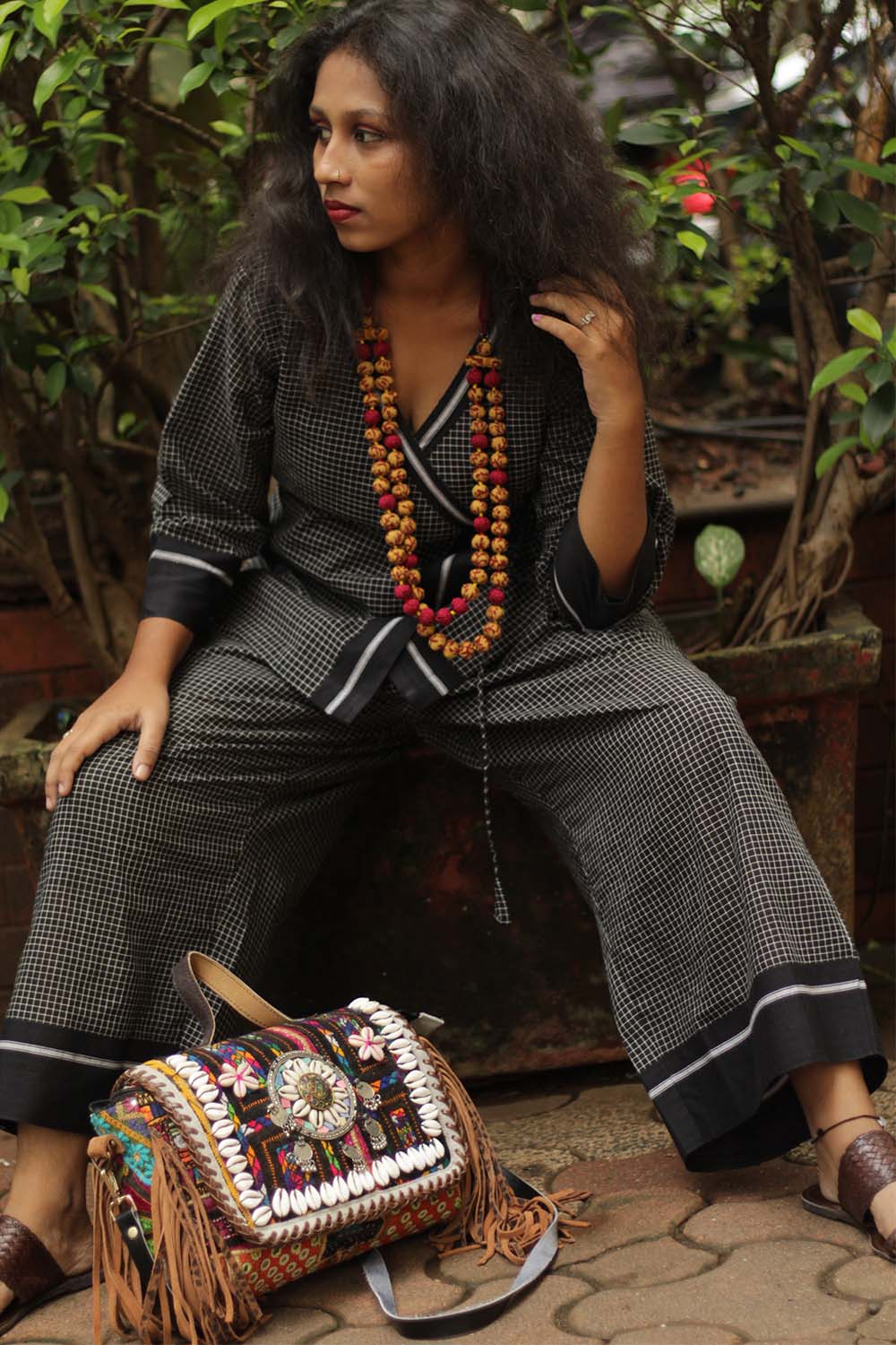 Vasundhara Syahi | Patteda Aanchu Co-Ord Set | Noir