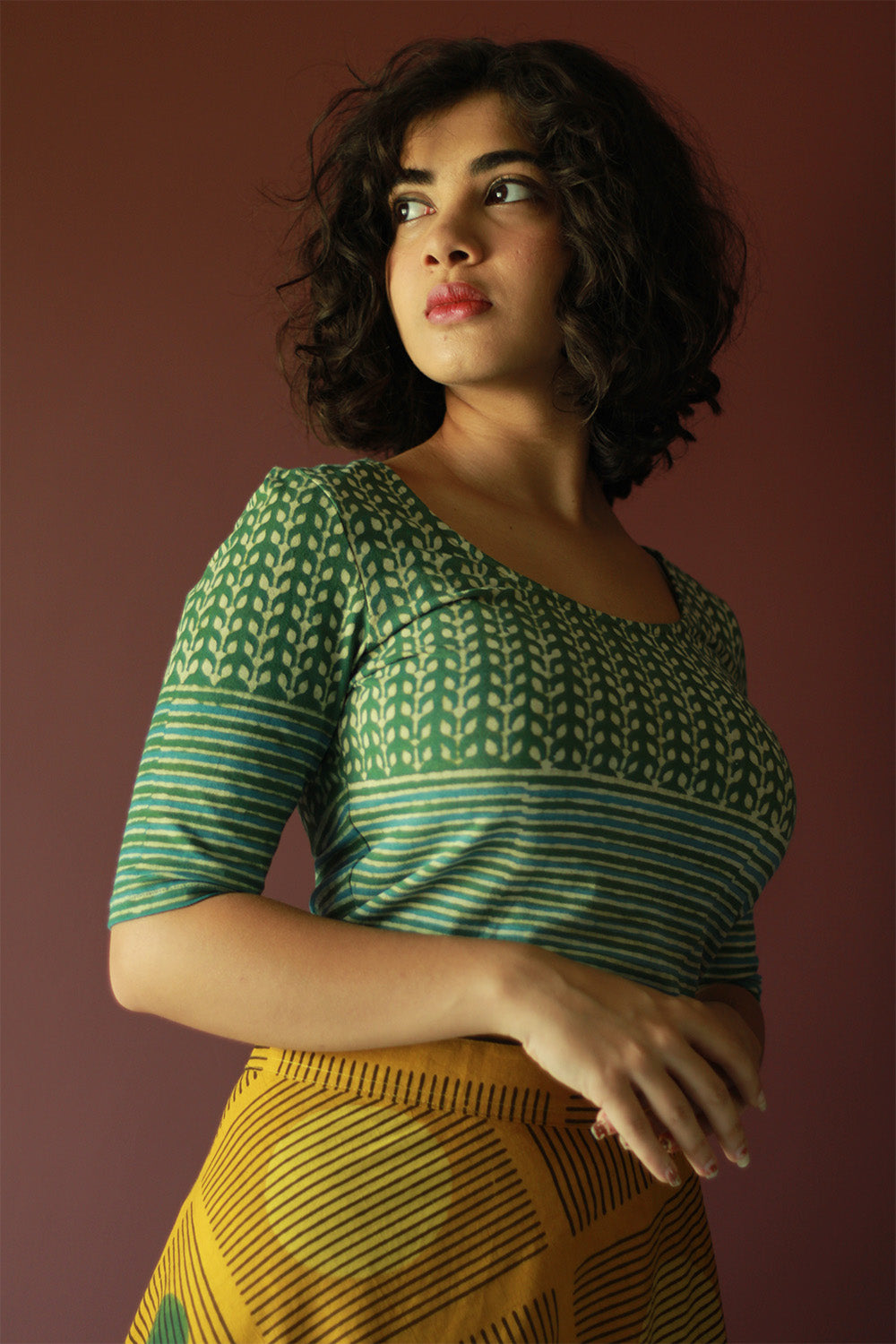 Kirgiti | Stretchable Blouse / Crop Top | Green Leaf Dabu