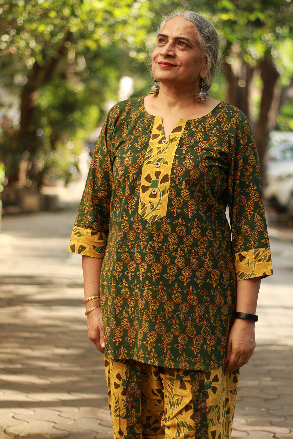 Shubhra | Short Kurta | Kali Ajrakh | Green