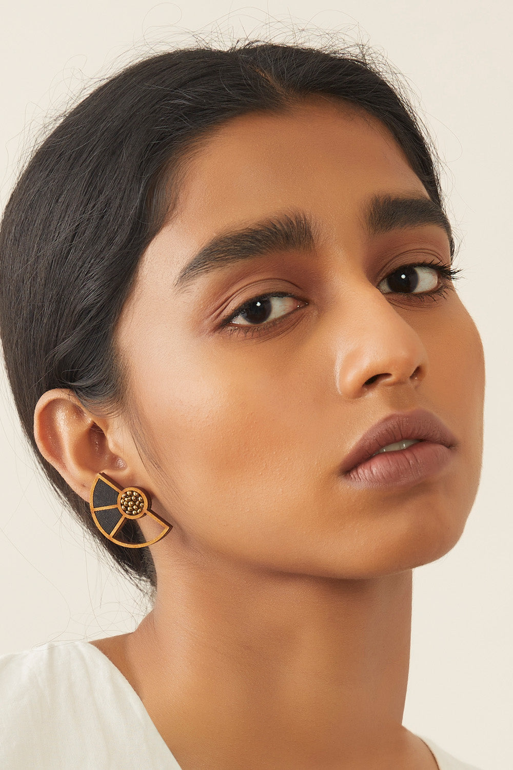 Abira | Chindi Fabric & Wood Earrings | Noir