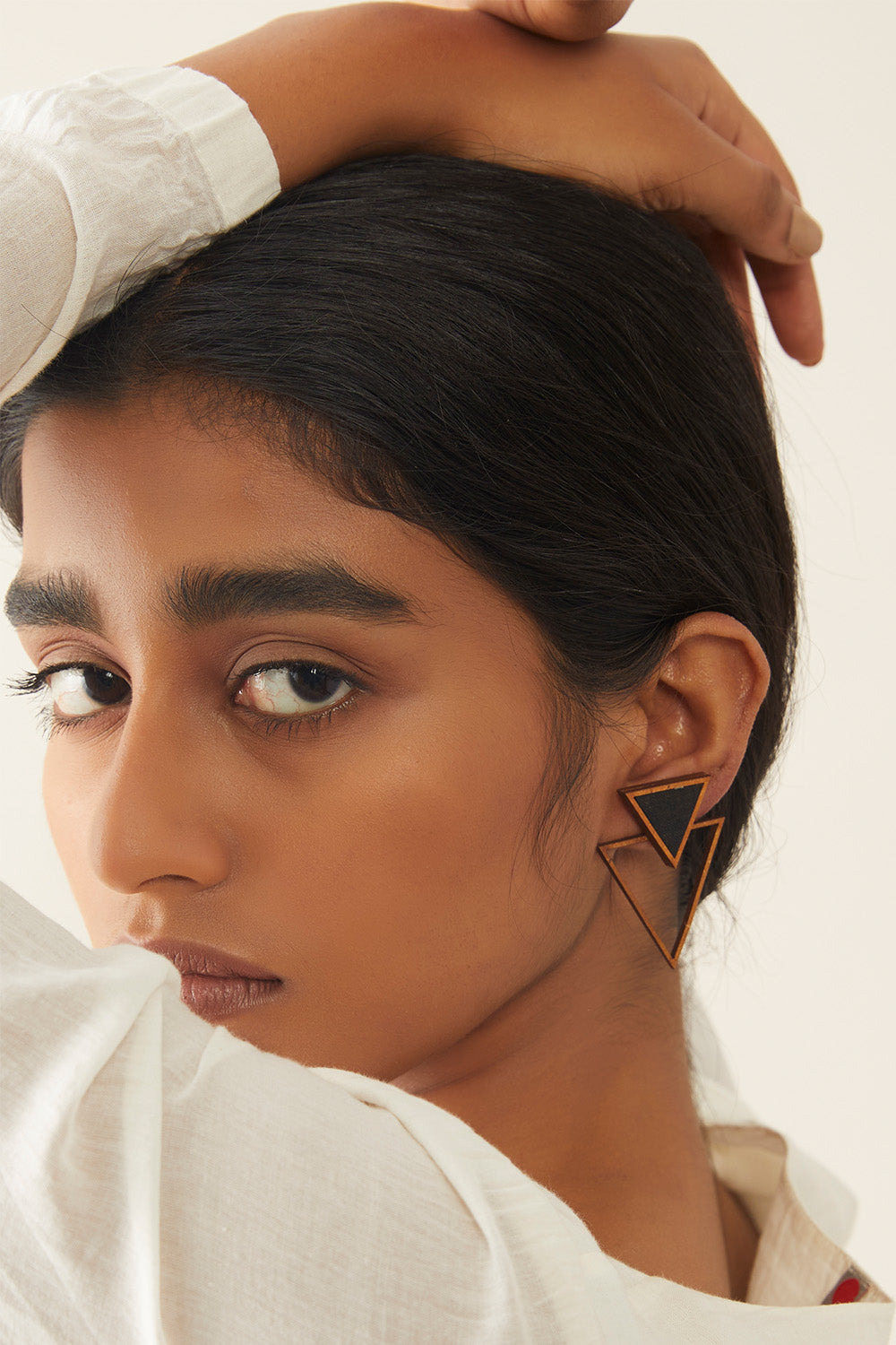 Abira | Chindi Fabric & Wood Earrings | Noir