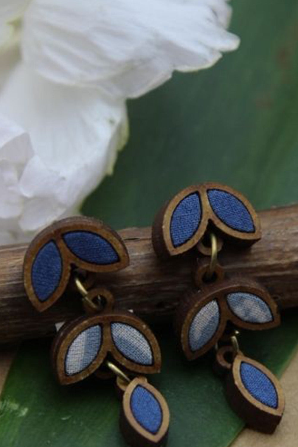Abira | Chindi Fabric & Wood Earrings | Indigo & White