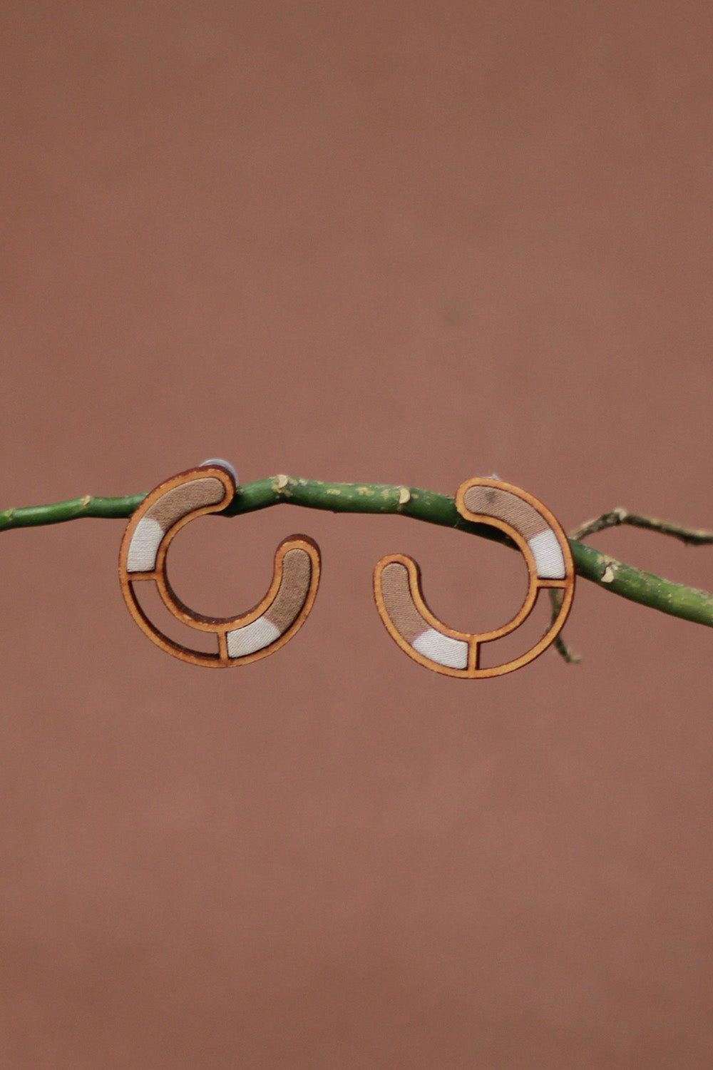 Abira | Chindi Fabric & Wood Earrings | Beige