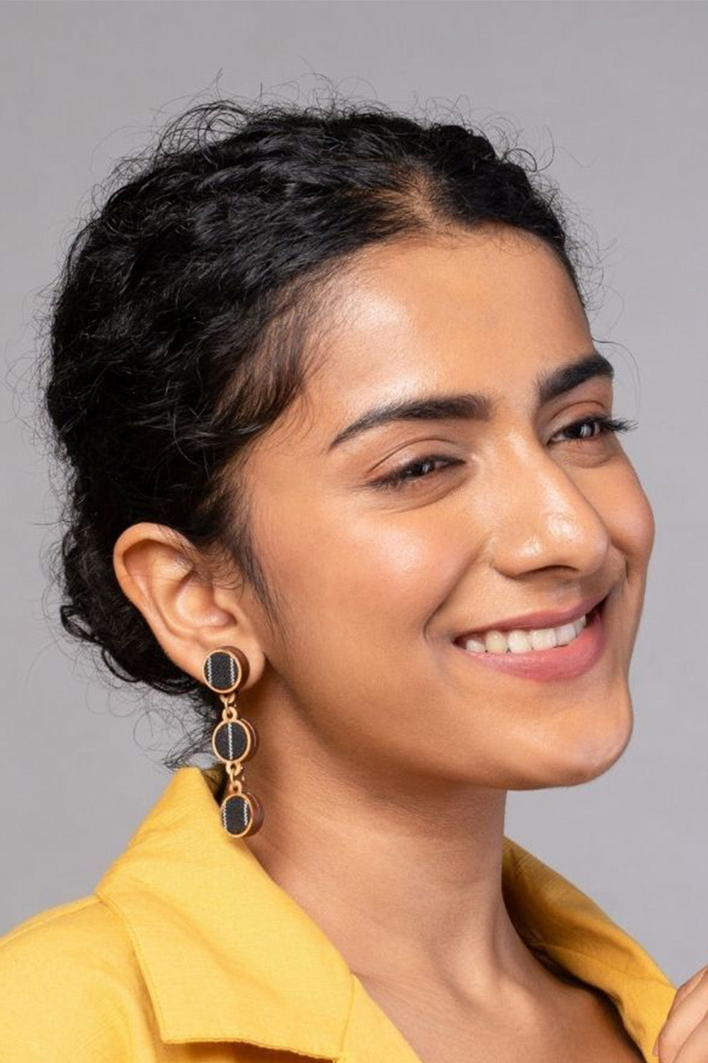 Abira | Chindi Fabric & Wood Earrings | Noir