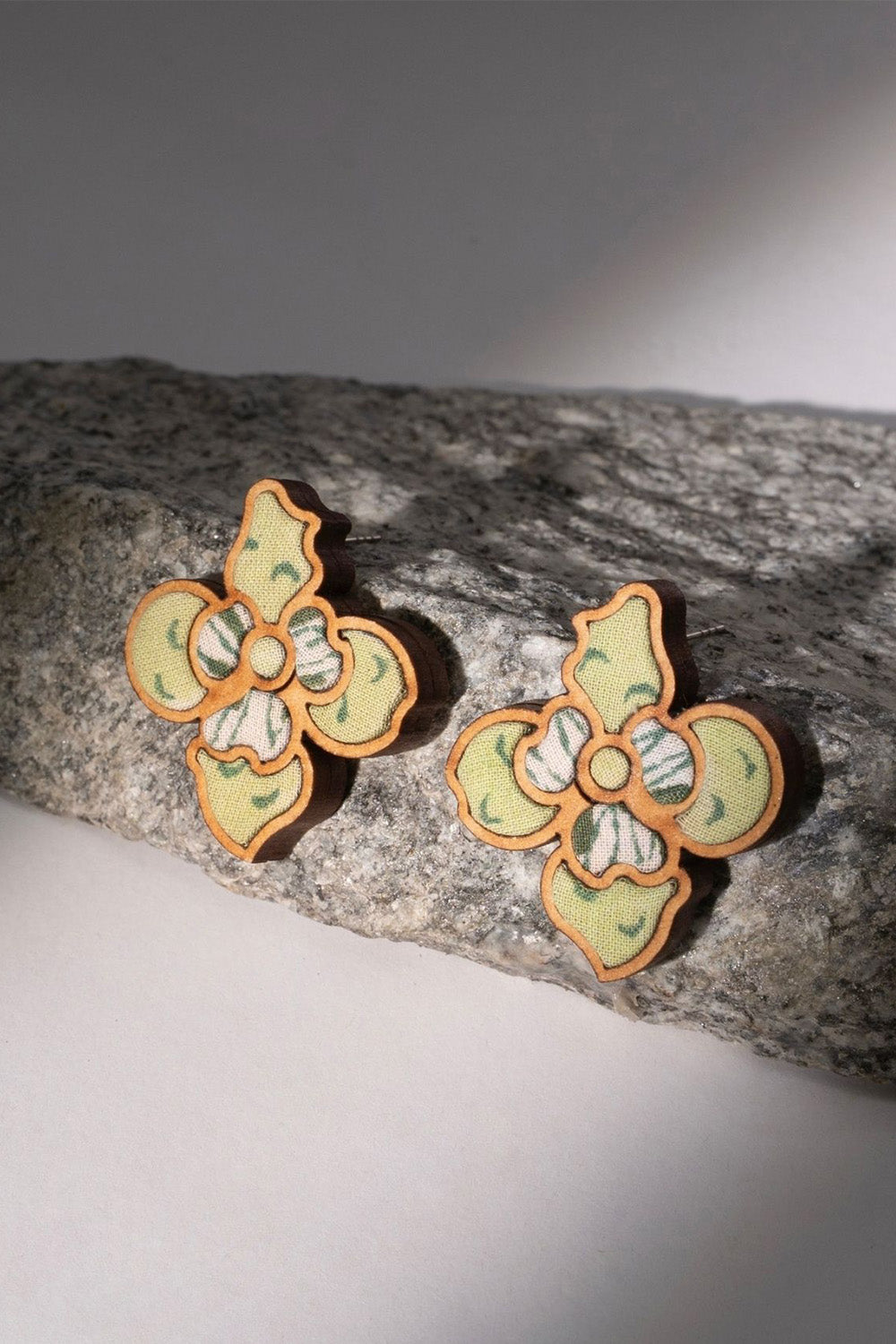 Abira | Chindi Fabric & Wood Earrings | Green