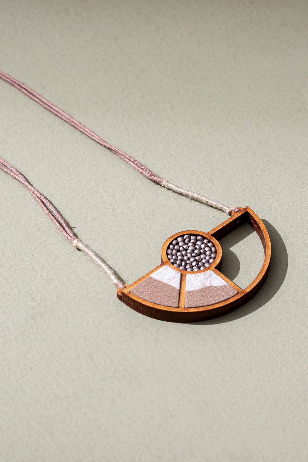 Abira | Chindi Fabric & Wood Necklace | Beige & White