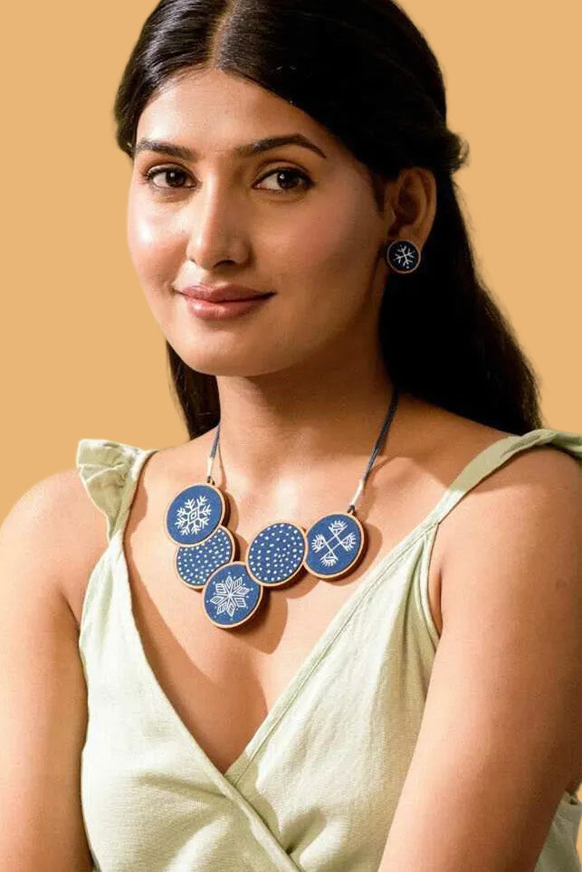 Abira | Chindi Fabric & Wood Necklace | Indigo
