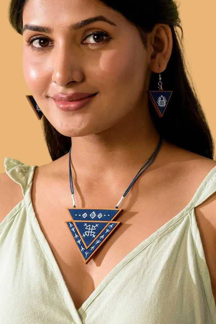 Abira | Chindi Fabric & Wood Necklace | Blue