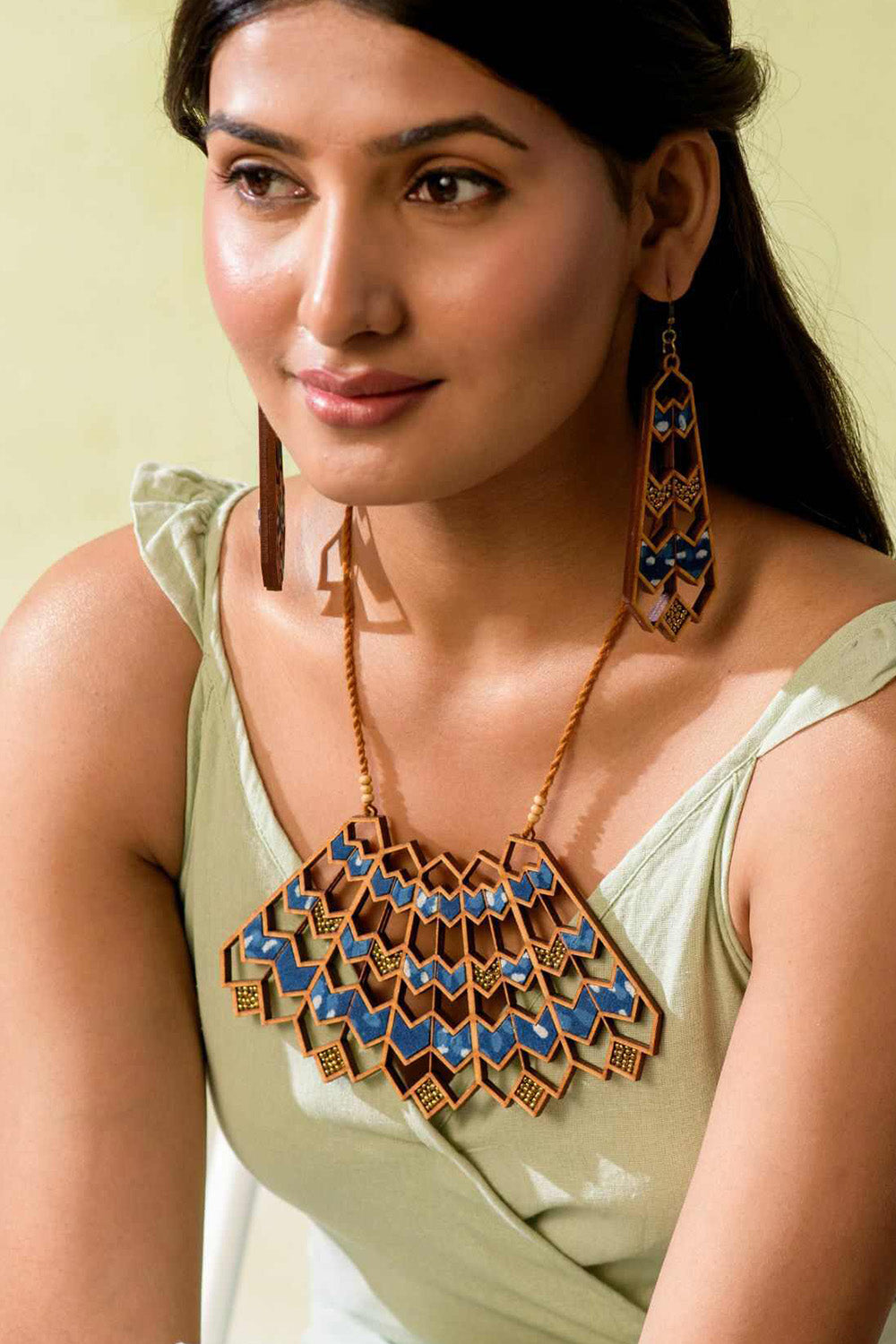 Abira | Chindi Fabric & Wood Necklace | Blue Kalamkari
