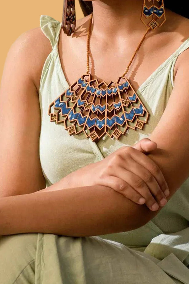 Abira | Chindi Fabric & Wood Necklace | Blue Kalamkari