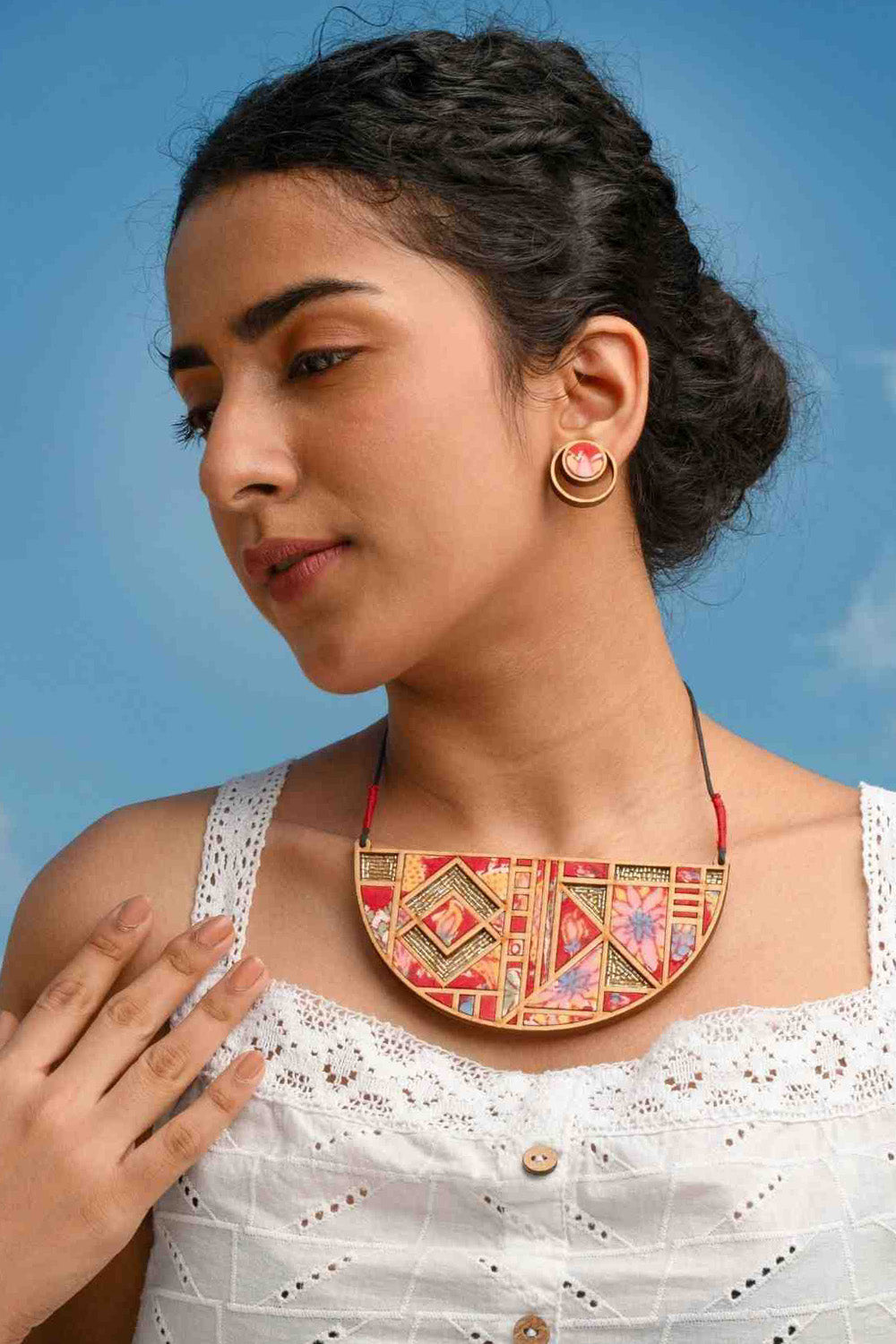 Abira | Chindi Fabric & Wood Necklace