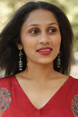 Nakhre | Chindi Cascading Flowers Earring | Noir
