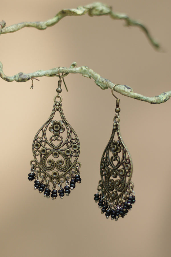 Nakshita | Classic Beaded Earrings | Noir Beads