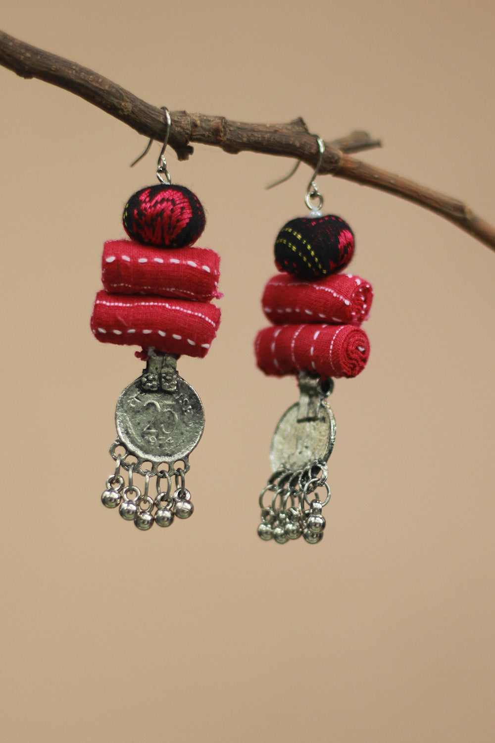 Nakhre | Chindi Coin Earring | Noir & Pink
