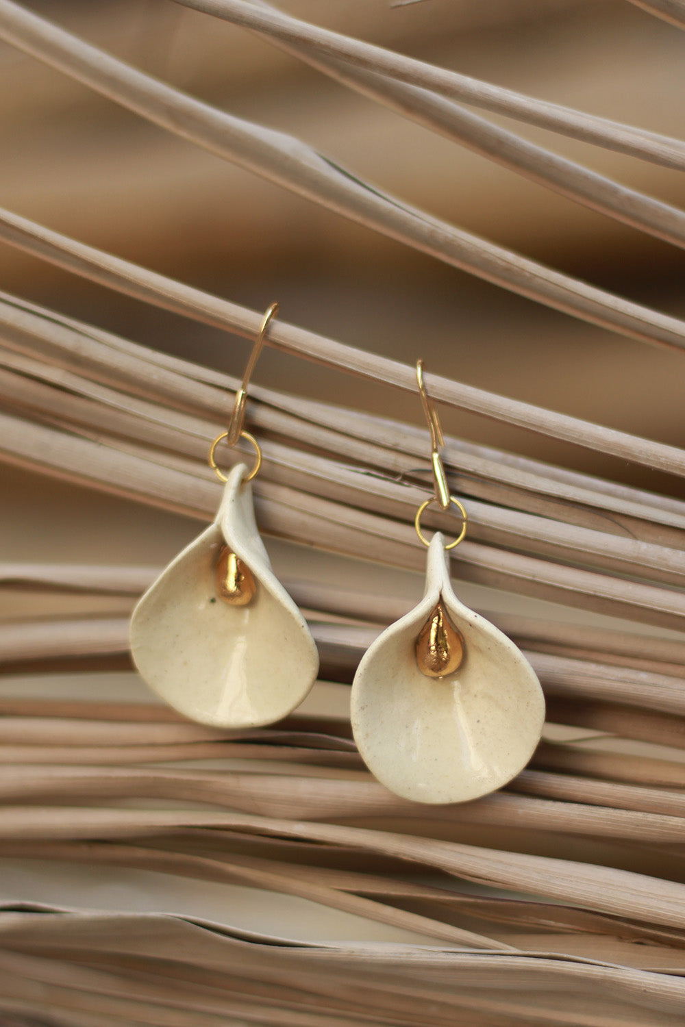 Mrida | Ceramic Earrings | White Calla Lily