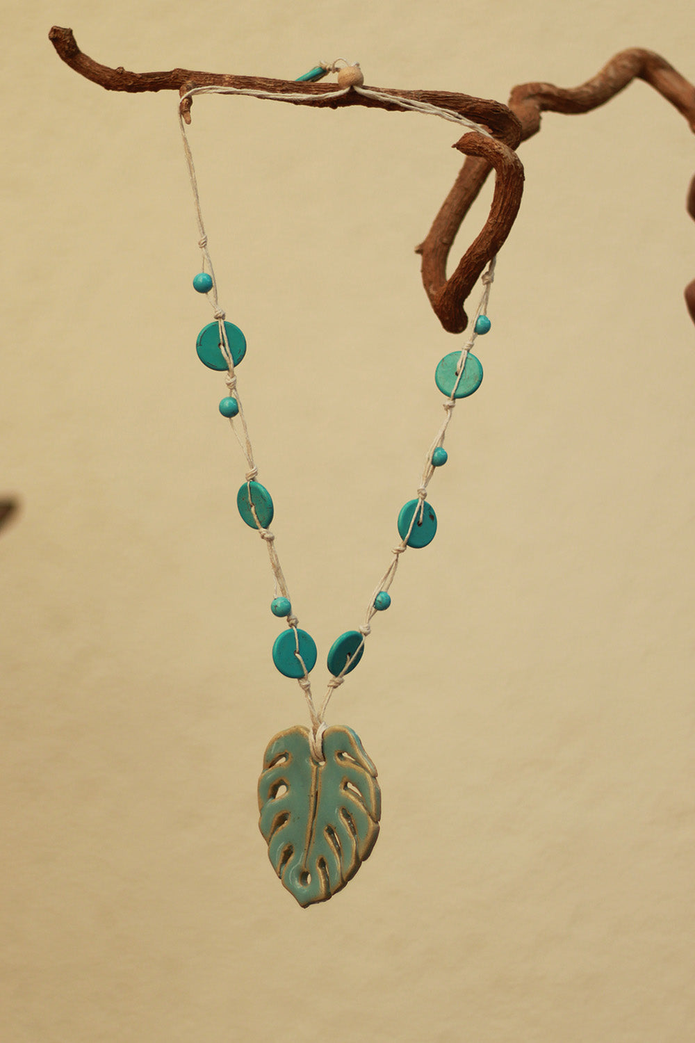 Mrida | Ceramic Necklace | Turquoise Monstera Leaf