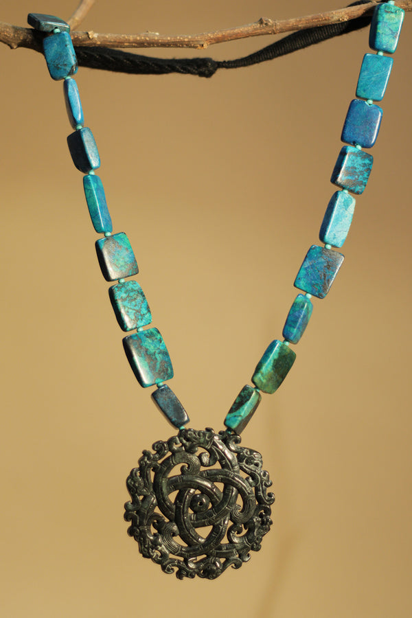 Necklace | Turquoise flat beads with Carved Pendant