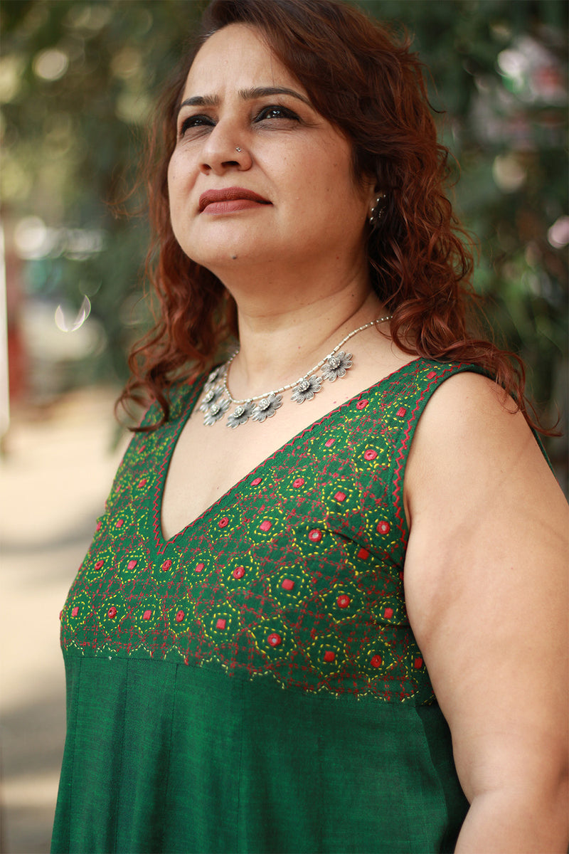 Gul Tarang | Pure Silver Necklace