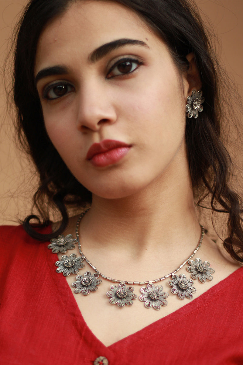 Gul Tarang | Pure Silver Necklace