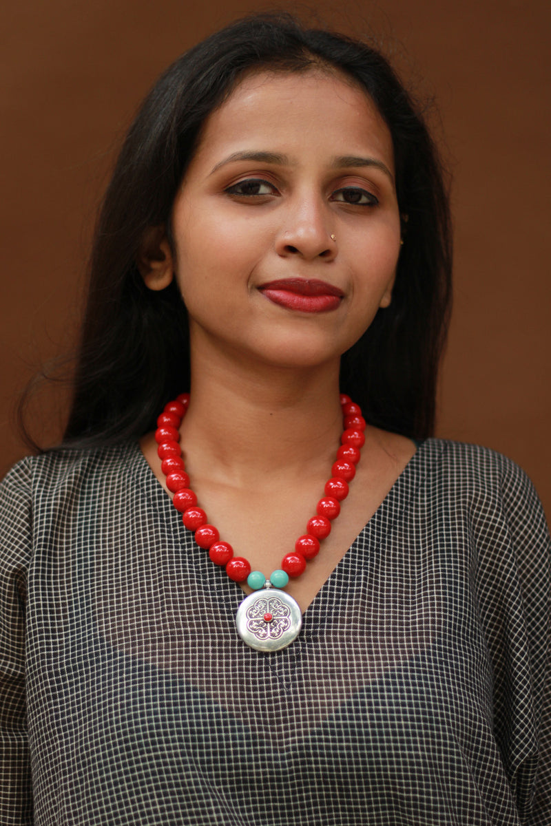 Necklace | Red Beads with Metal Pendant