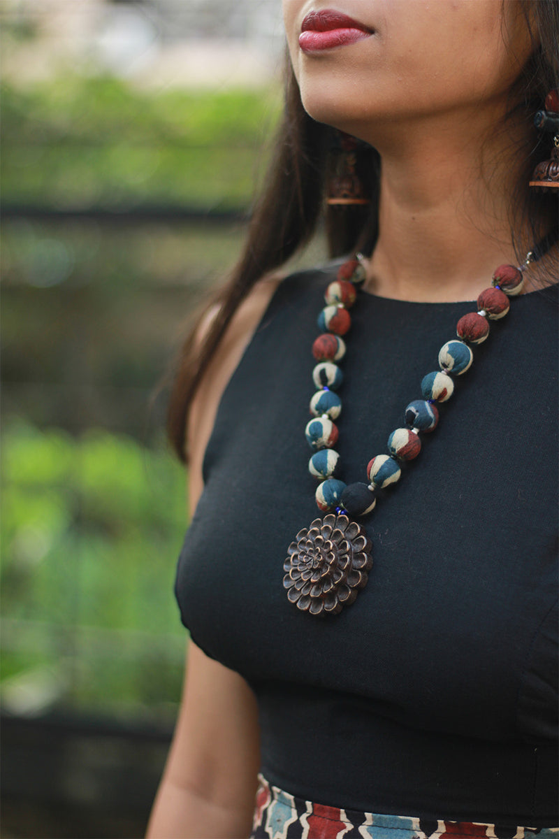 Rangili | Chindi Beads Necklace | Hand-Carved Wooden Pendant