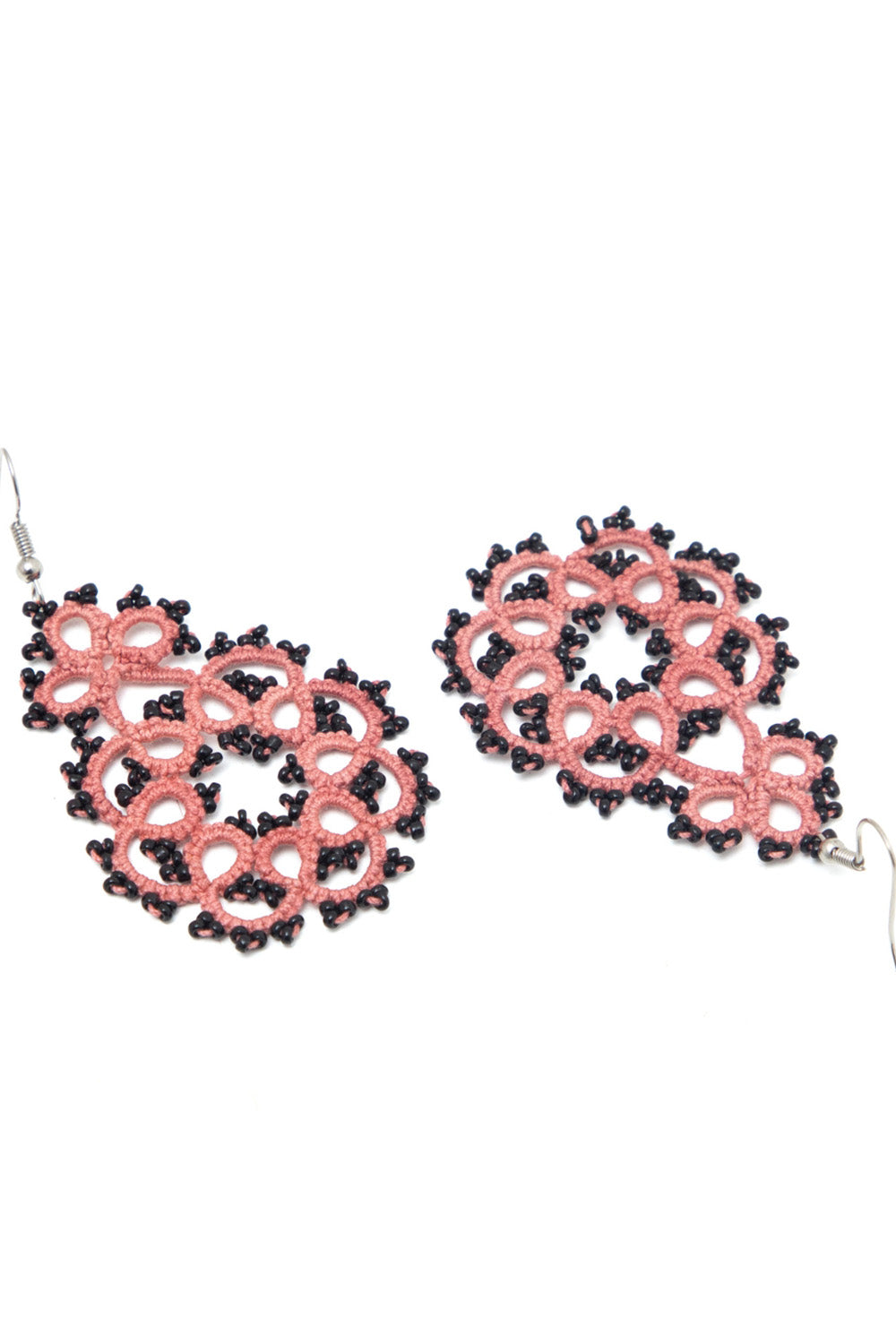 Knots to Node | Blush Noir Earrings