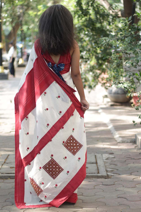 Lal-Shwet- Mul Saree with Mirror Work