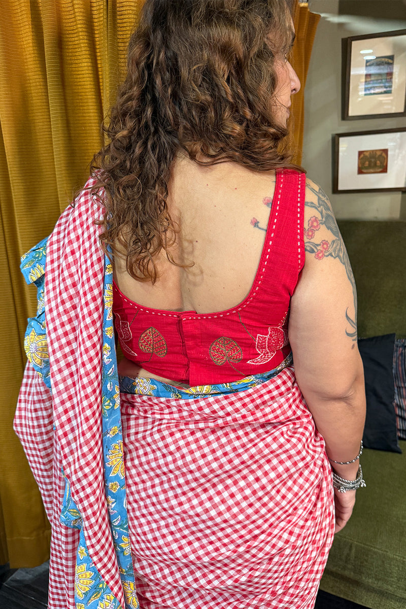 Hulchul |  Frill Saree | White & Red Checks With Sanganeri