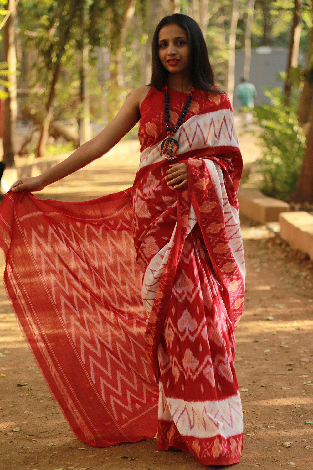 Handloom Cotton Saree | Ikkat | White & Pink