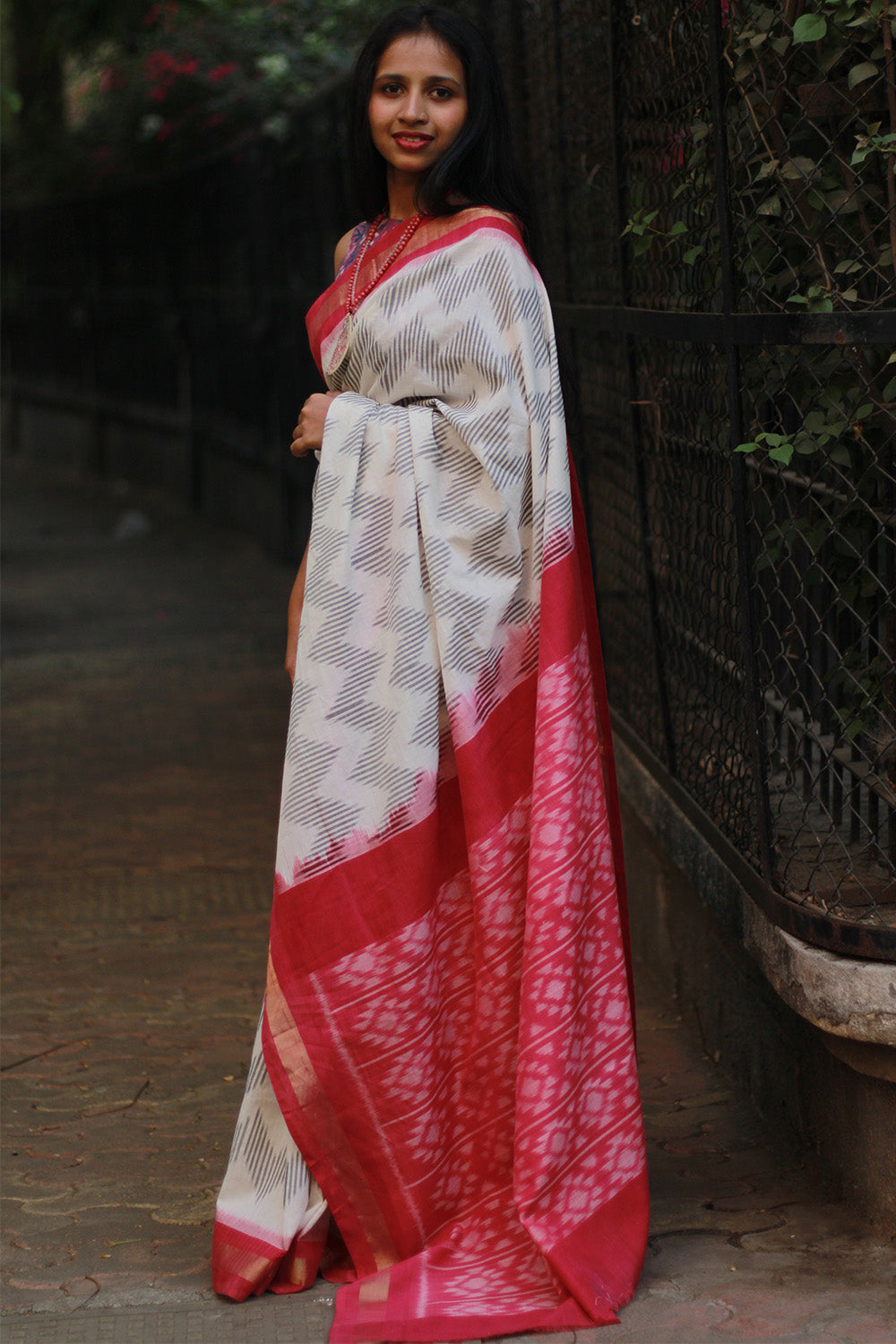 Handloom Cotton Saree | Ikkat | Grey & Pink