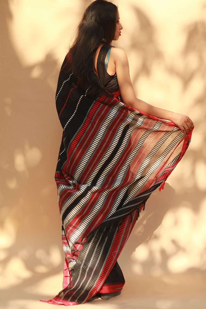 Handloom Cotton Saree | Begumpuri | Noir with Rouge