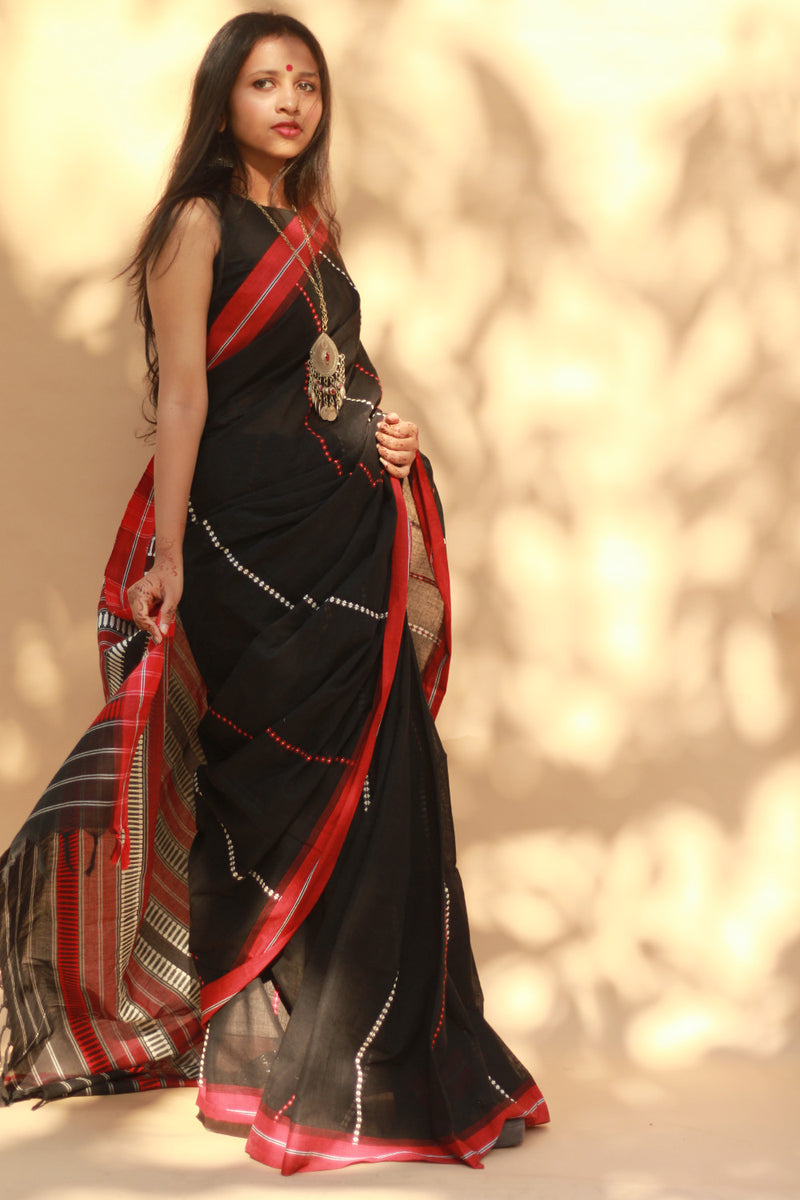 Handloom Cotton Saree | Begumpuri | Noir with Rouge