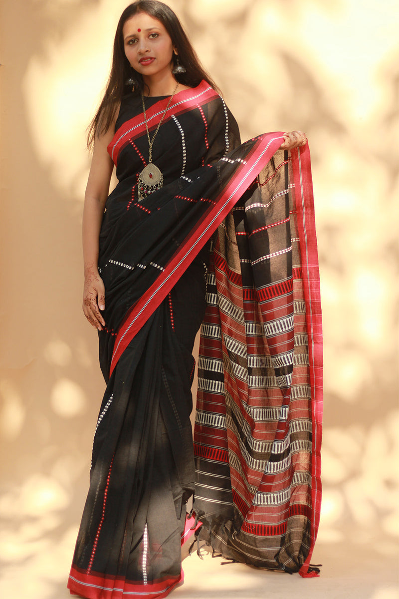 Handloom Cotton Saree | Begumpuri | Noir with Rouge